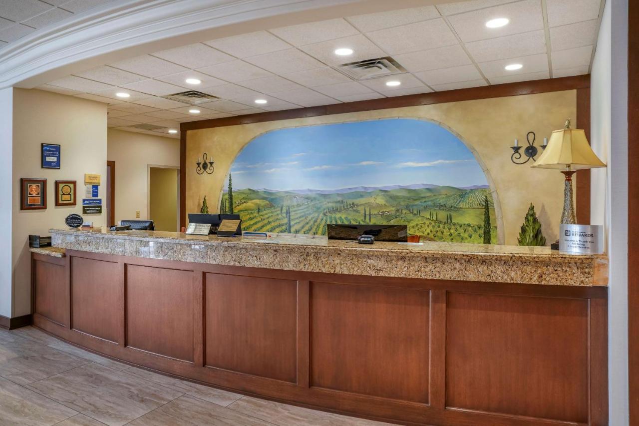 Best Western Premier Pasco Inn And Suites Exterior photo